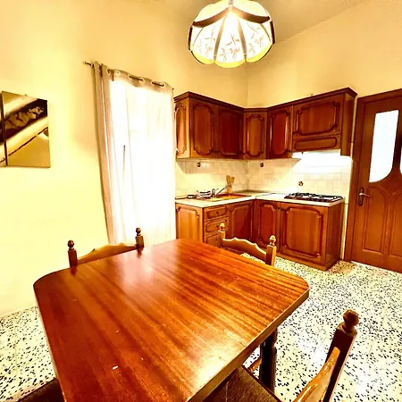 A Lovely 3 Bedroom Townhouse In Maison d'hôtes *