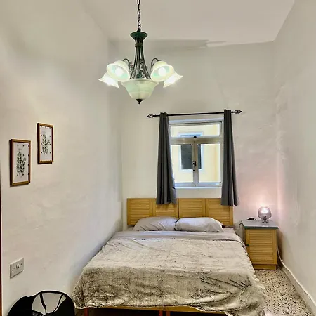 Maison d'hôtes A Lovely 3 Bedroom Townhouse In Msida