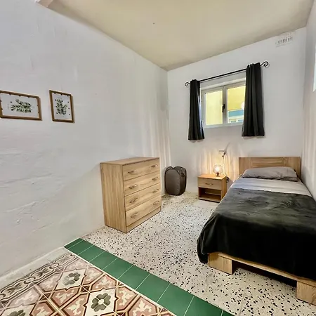 Maison d'hôtes A Lovely 3 Bedroom Townhouse In