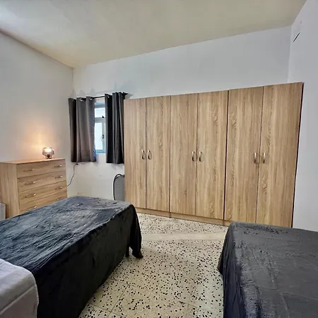 Maison d'hôtes A Lovely 3 Bedroom Townhouse In